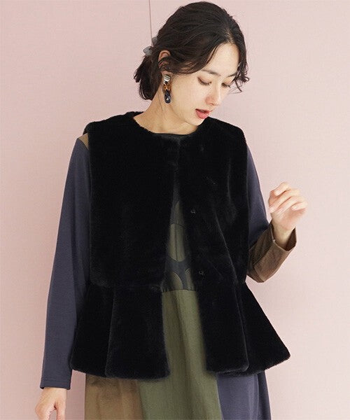 【OFV1015】Vest Fake Fur Peplum