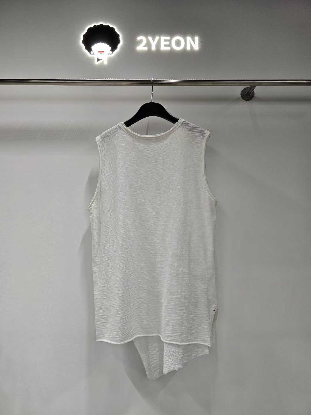 KYN2800 ~ Top