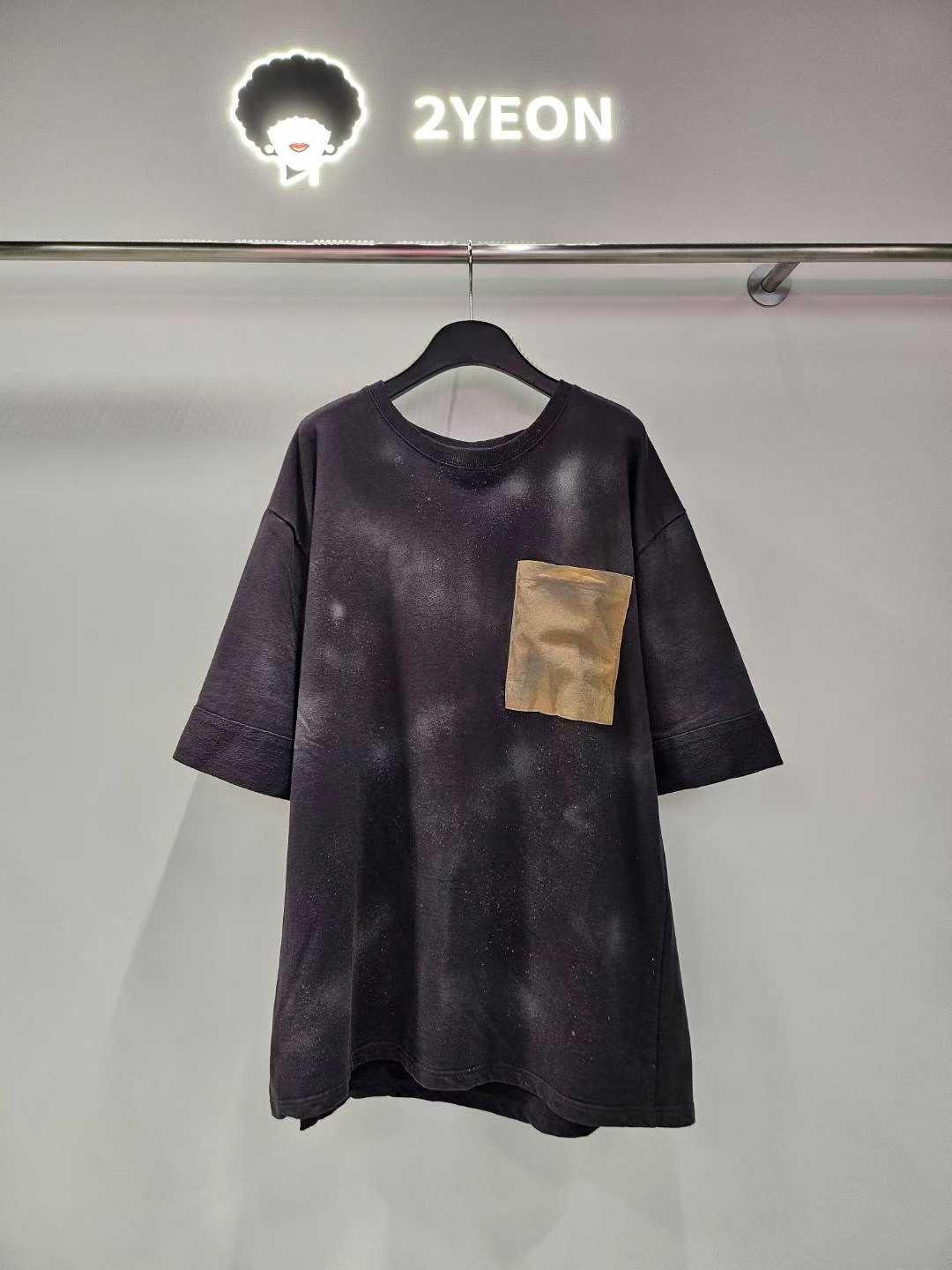 KYN2804 ~ Top
