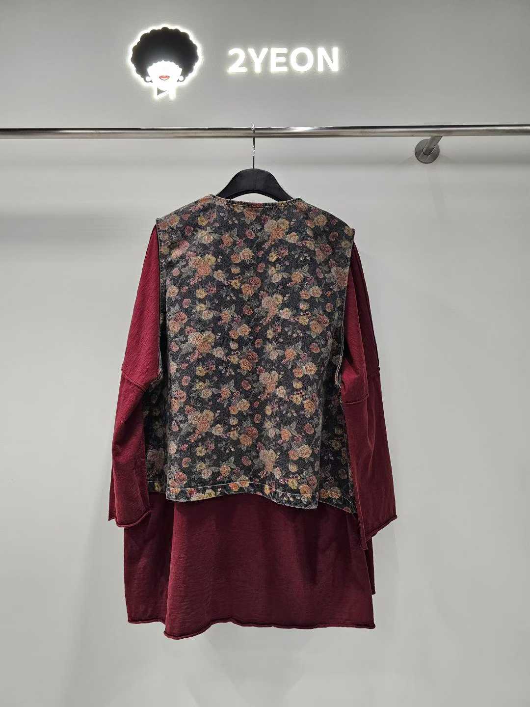 KYN2813 ~ Vest