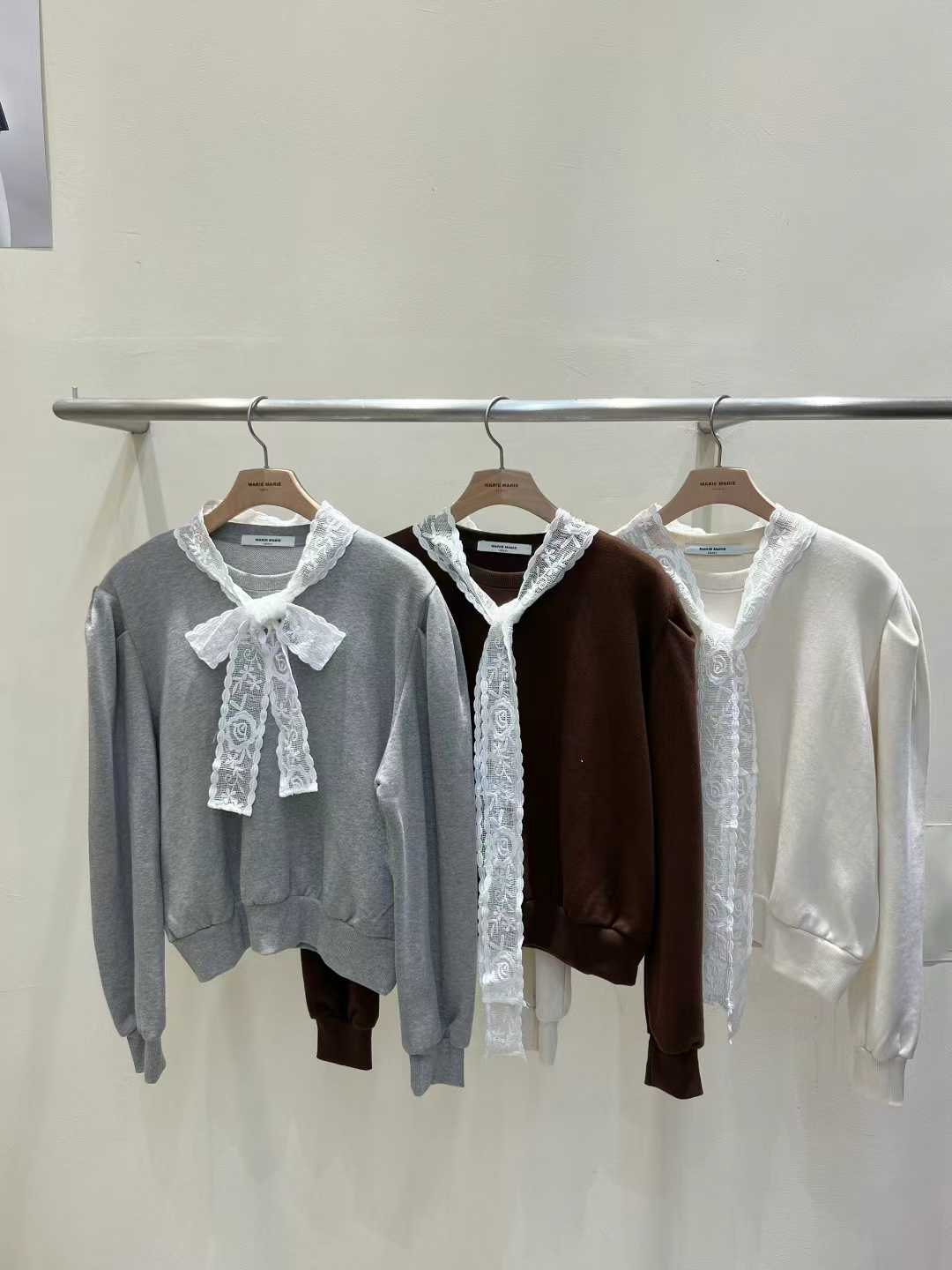 KMM802 ~ Top