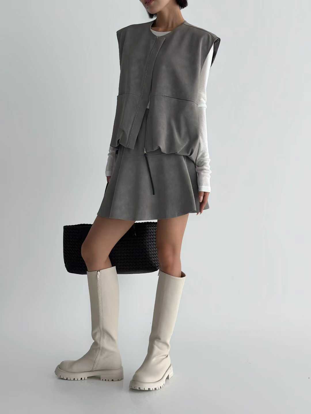 KMM810 ~ Vest