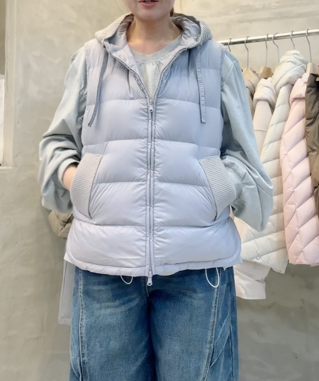 KWMS807 - Hooded Goose Down Vest