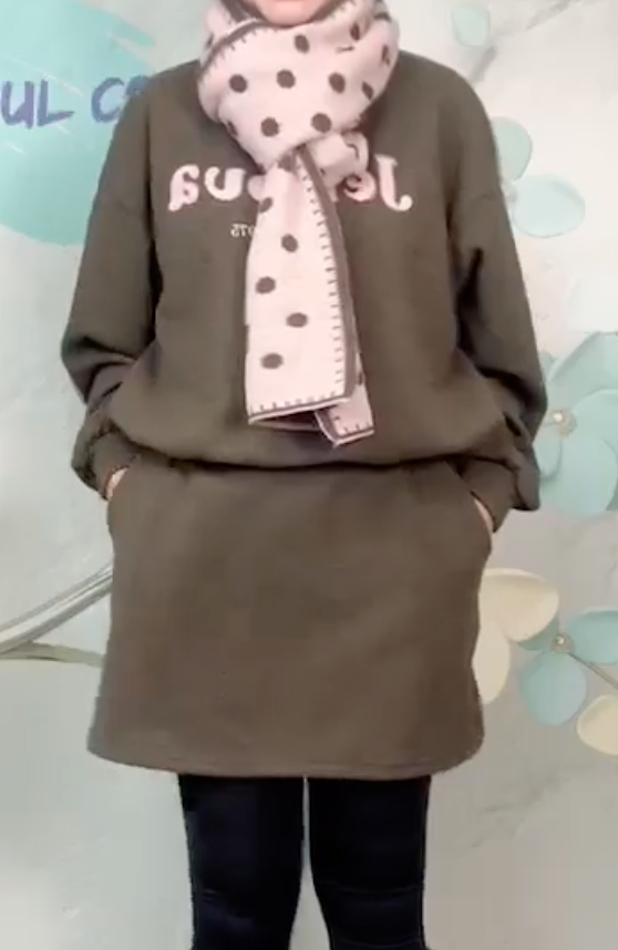 KAZ119 - Sweater + Skirt + Scarf (SET)