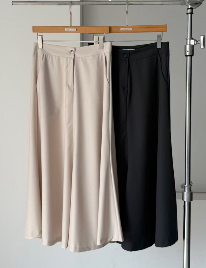 KPM634 ~ Skirt