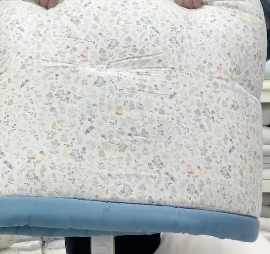 820 - Tencel Floral Duvet