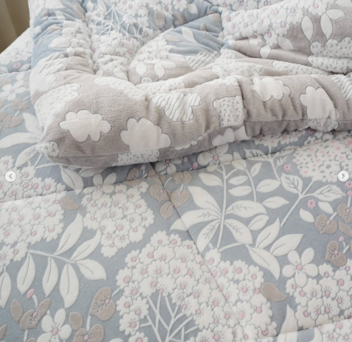 831 - Floral 極細纖維 絨毛被