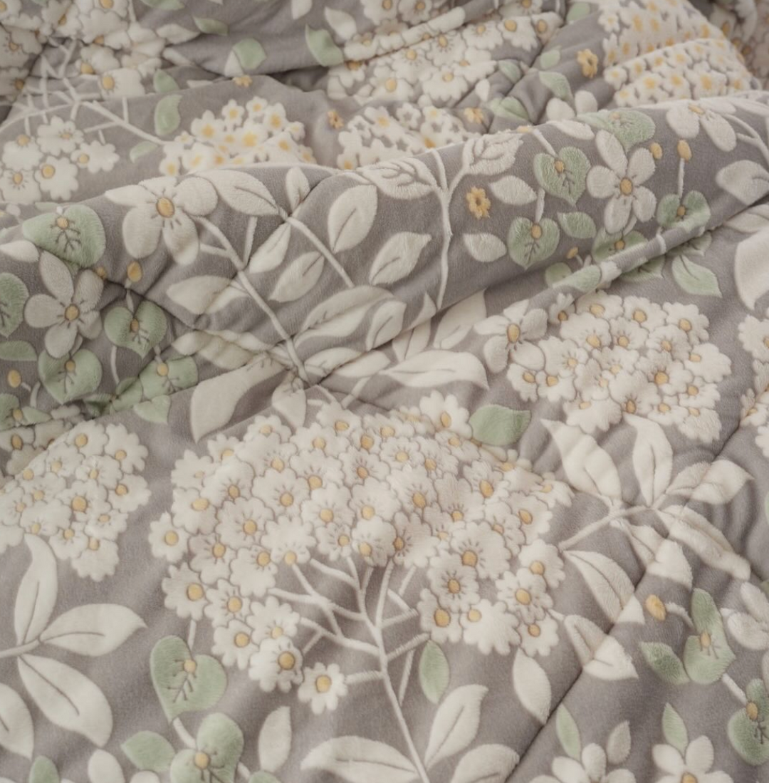 831 - Floral 極細纖維 絨毛被
