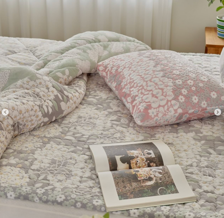 831 - Floral 極細纖維 絨毛被