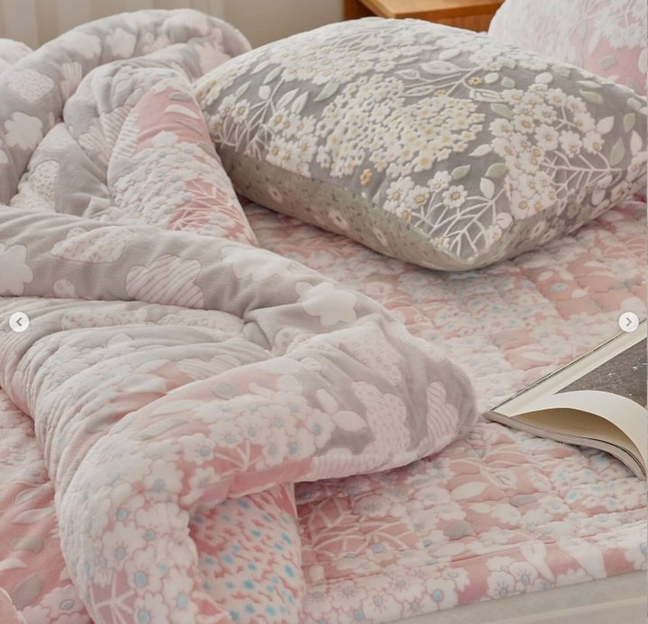 831 - Floral 極細纖維 絨毛被