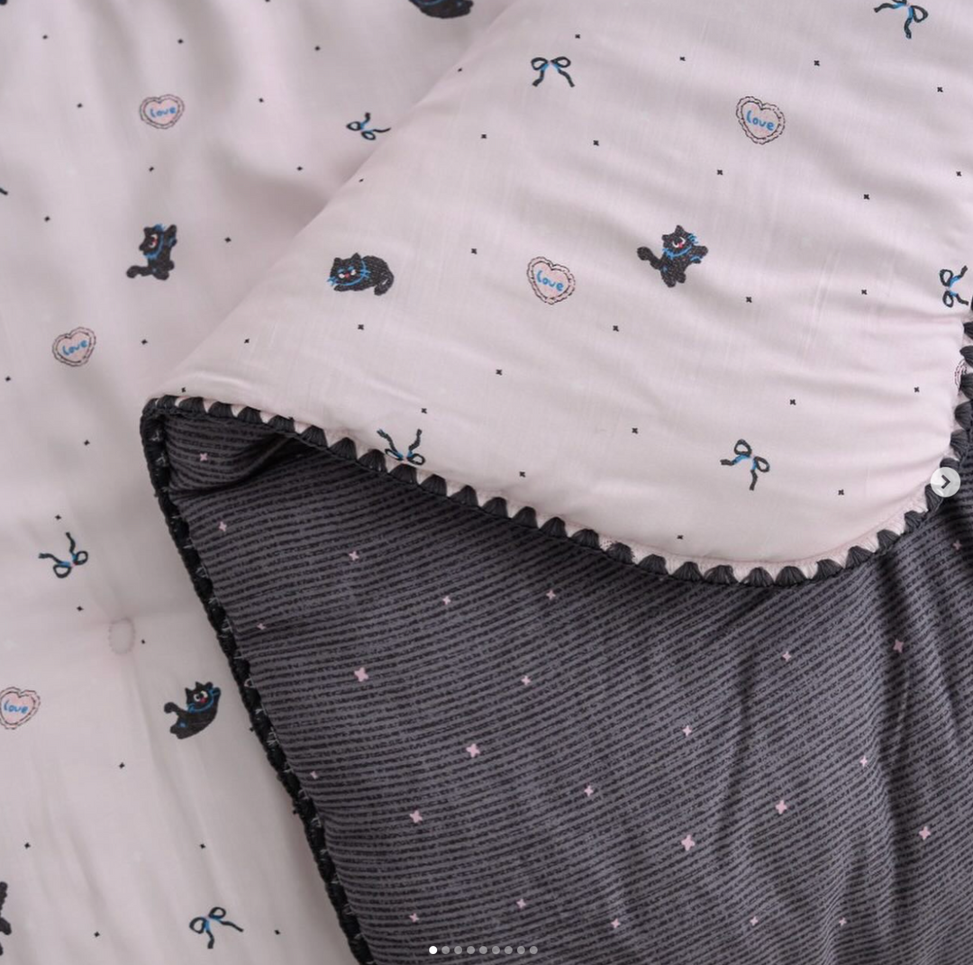822 - Tencel Small Cat Duvet