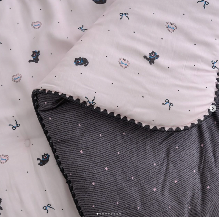 822 - Tencel Small Cat Duvet
