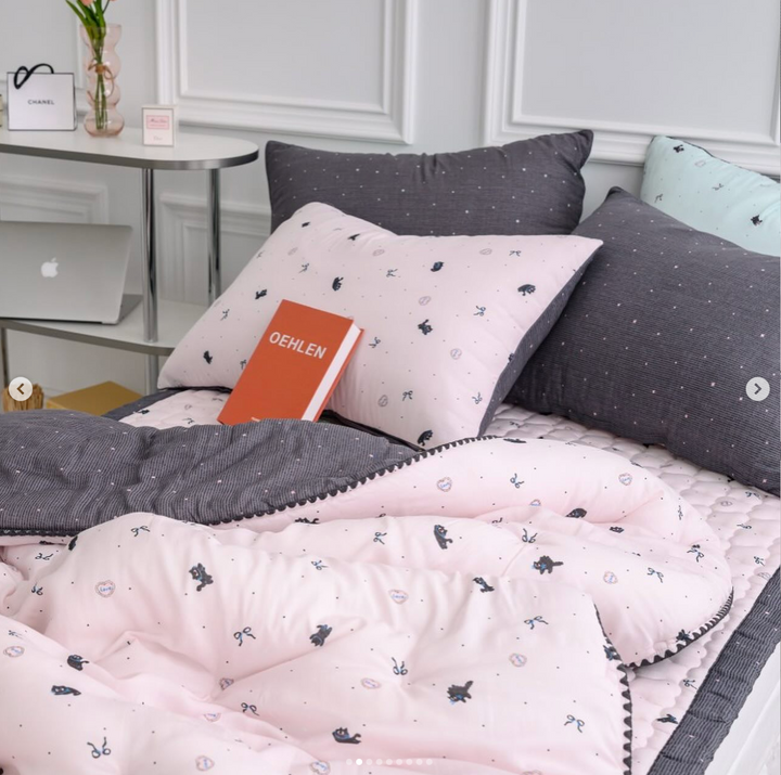 822 - Tencel Small Cat Duvet