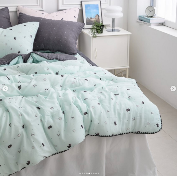 822 - Tencel Small Cat Duvet