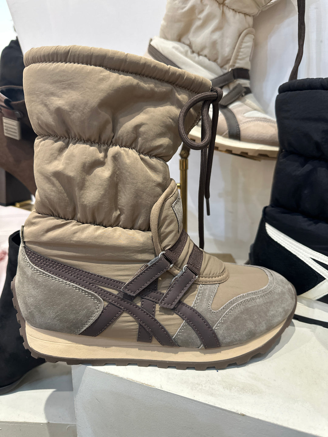 KDM111 - Cowhide Boots￼ 4cm (No Box)