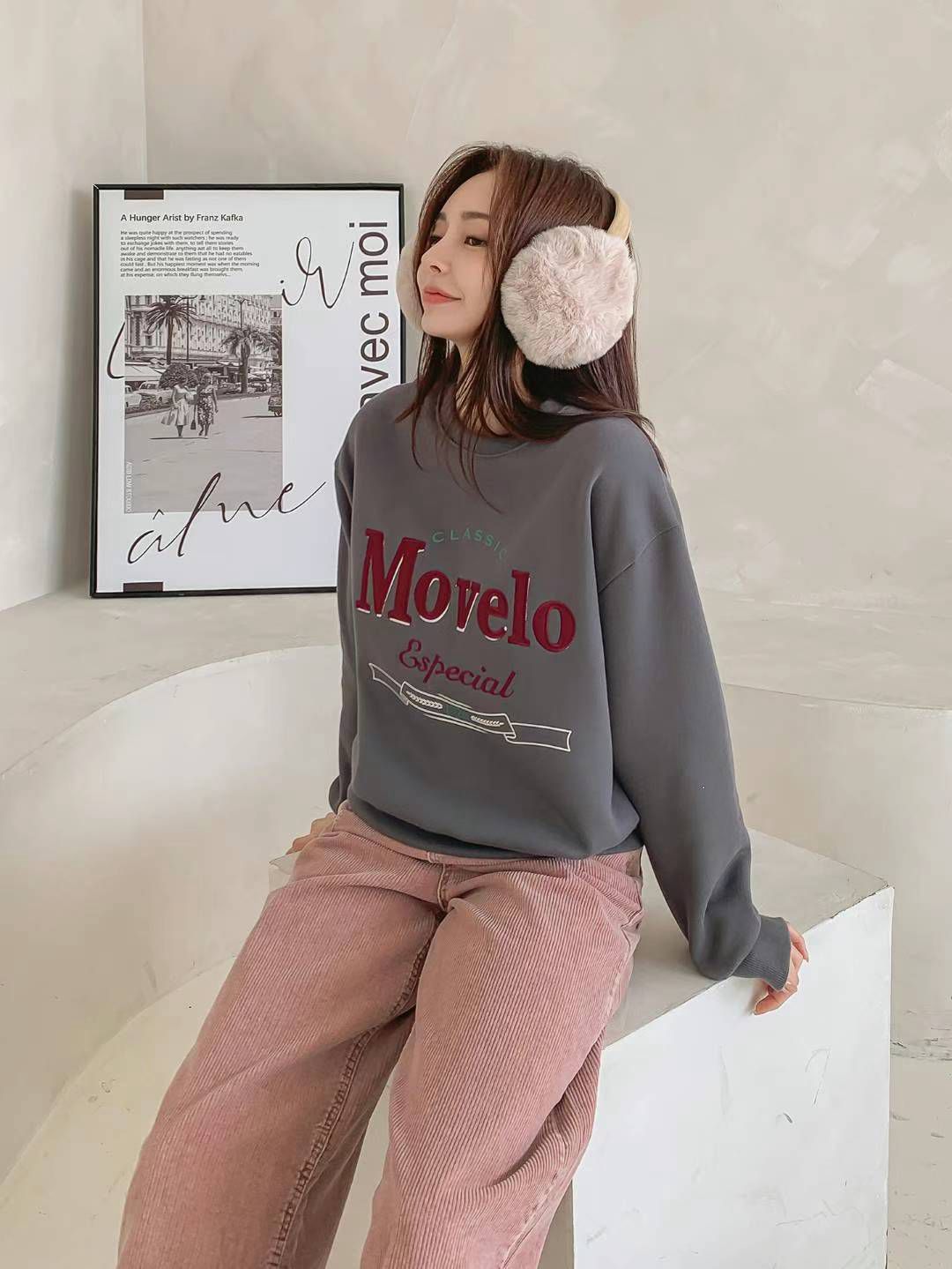 KJU116 ~ Movelo Sweater