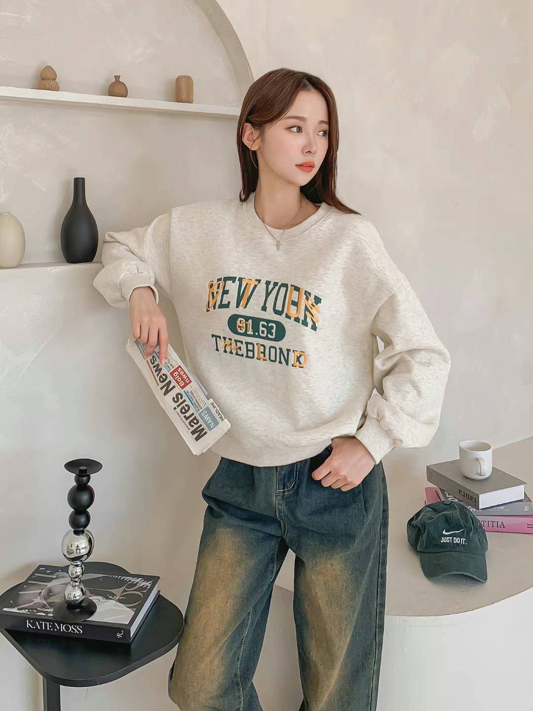 KJU124 ~ New York Sweater