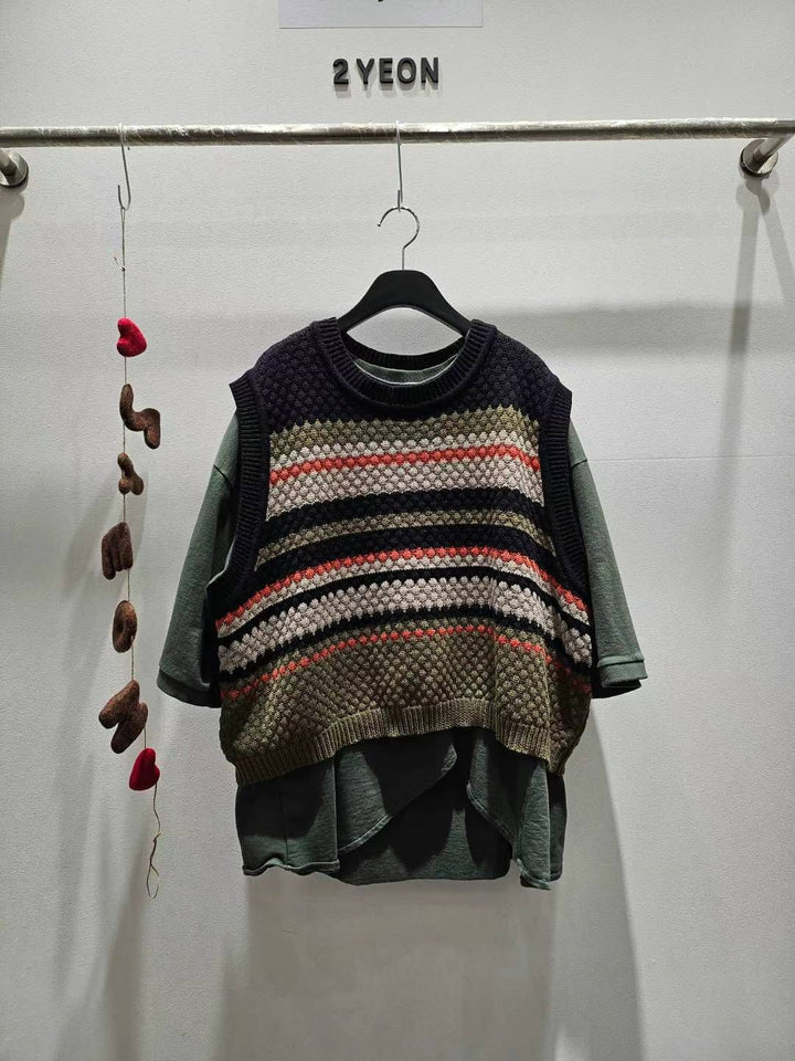 KYNS828 ~ Knit Vest