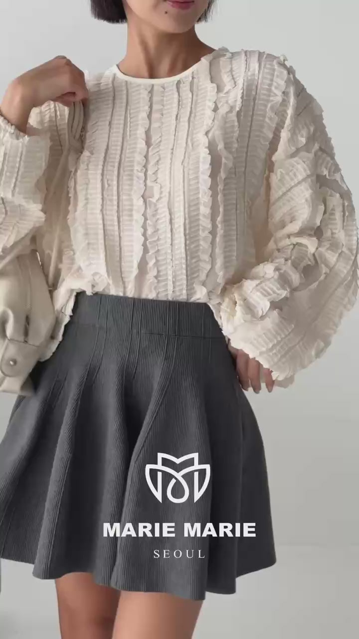 KMM803 ~ Top